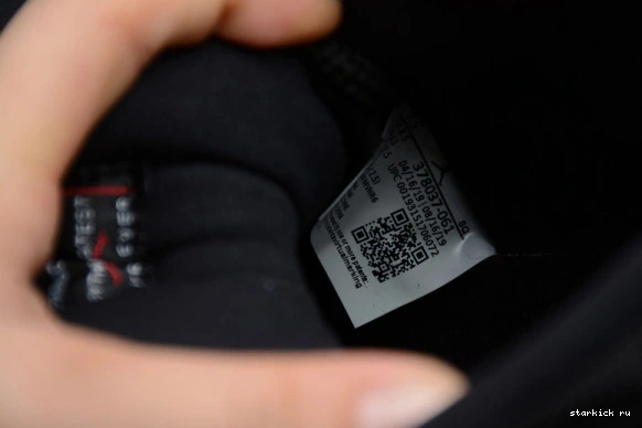 11 Jordan (2019) Playoffs  Bred 378037-061 378037-061 Retro 0411